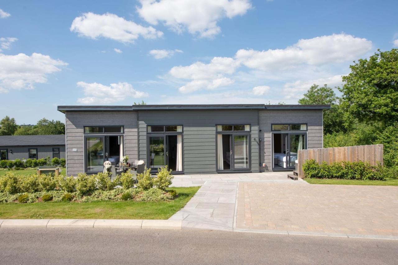 Primrose Lodge, 25 Roadford Lake Lodges Lifton Exterior foto